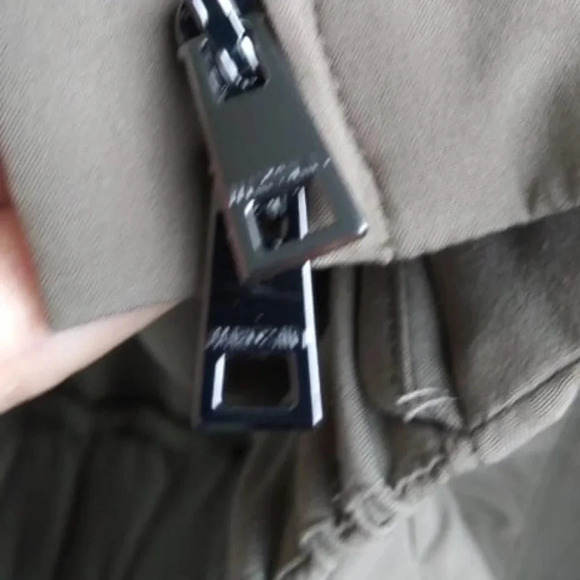 Marc  Cain Oversized bomber jacket in blouson style-Army green size M - Picture 12 of 12